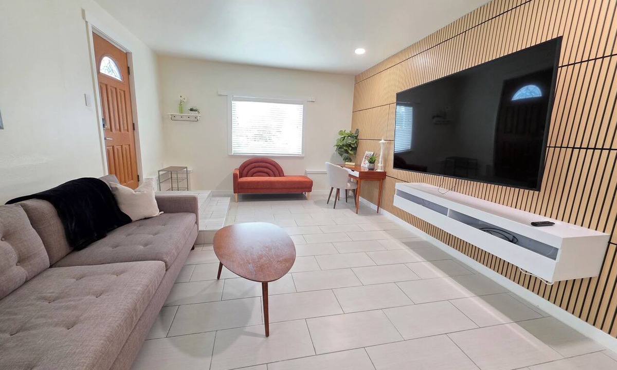 Brighton Apartment | 2-bedroom lower level suite in Seattle