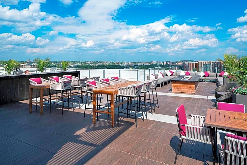 Mount Vernon Square Hotel | 3-Star Hotel ∙ Courtyard by Marriott Washington Downtown/Convention Center
