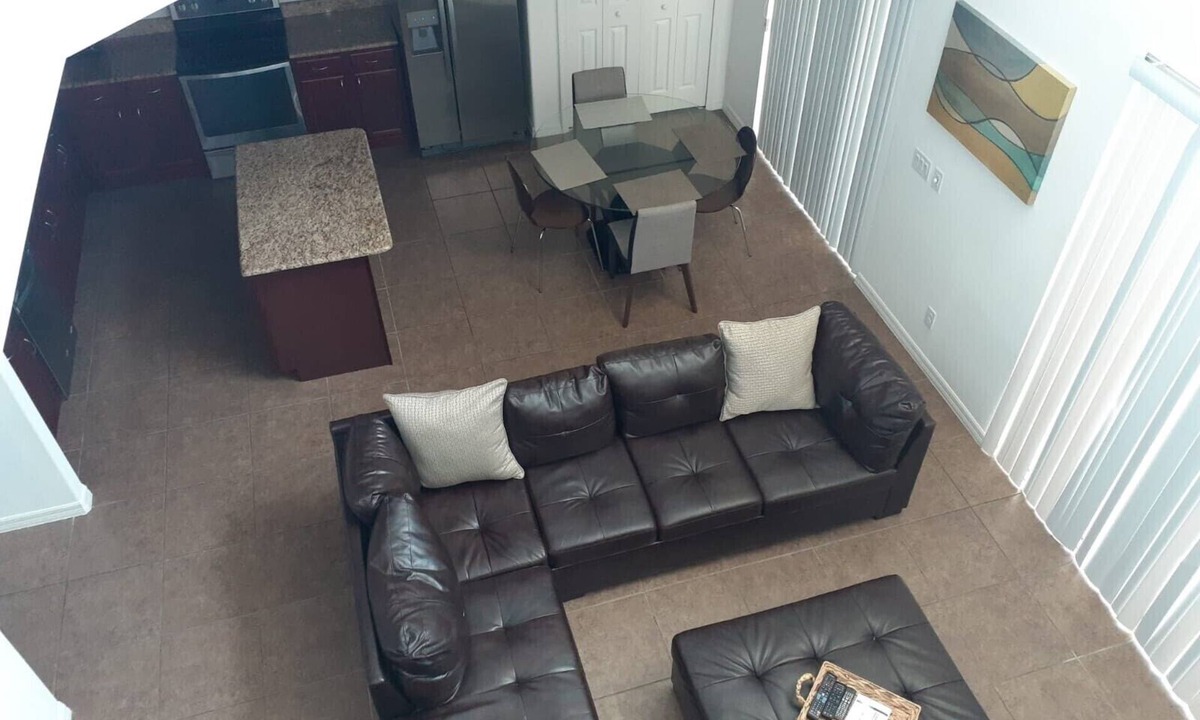 Watersong House | 6 BR 5.5 Bathrooms Villa in Orlando near Disney World… Newly Renovated
