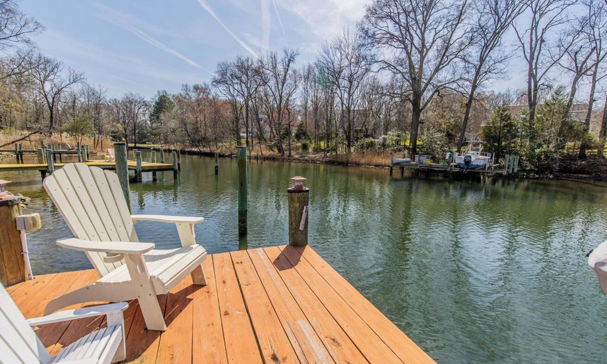 Mayo House | 6BR 3 Bath Waterfront Home w/Private Dock & Views