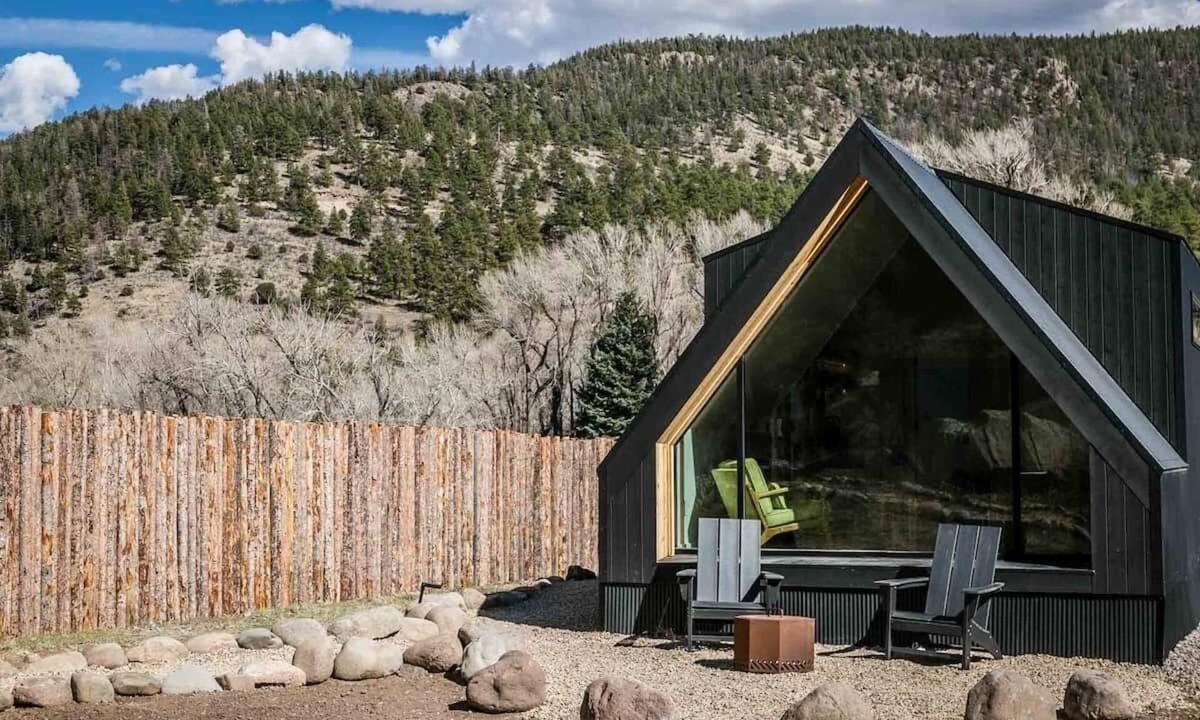South Fork Cabin | A-Frame Cliffside Bear Cabin