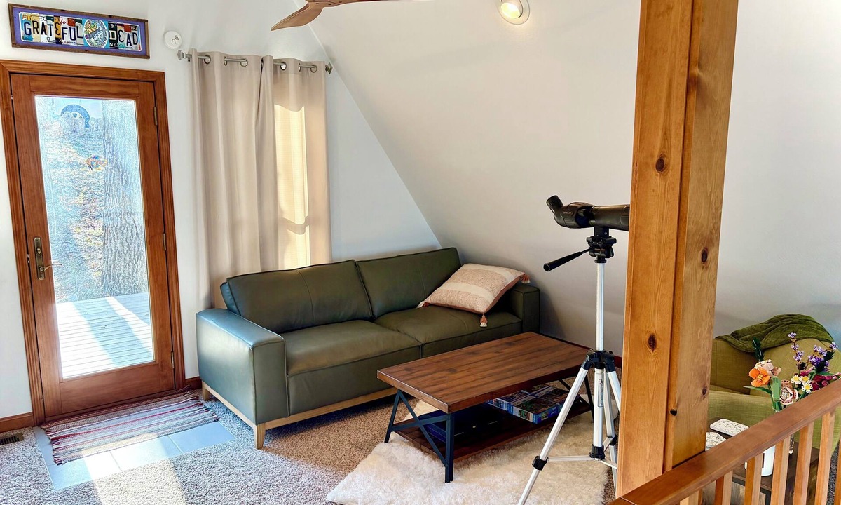 Barnett Cabin | All-Season A-Frame with Private Swimming Dock and Great Fishing