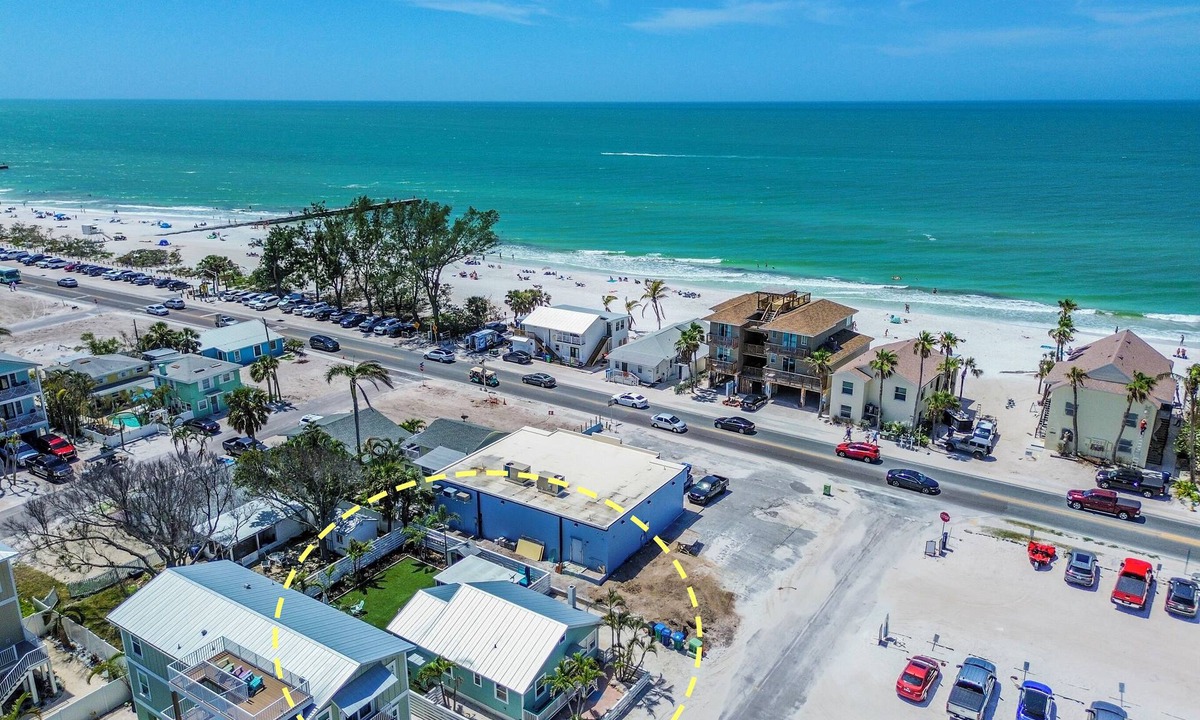 Bradenton Beach House | Anna's Cottage · Dog-Friendly · Gulf & Bridge St