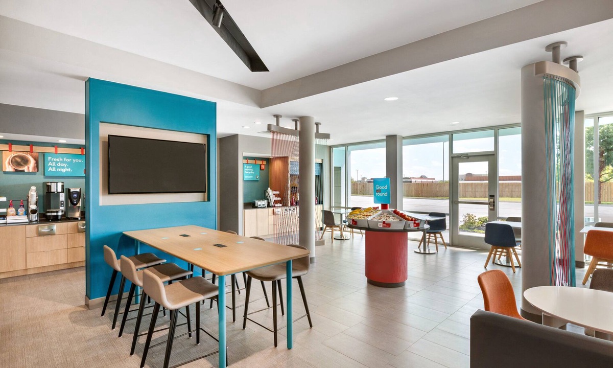 Madison Hotel | avid hotel Madison - Huntsville West by IHG
