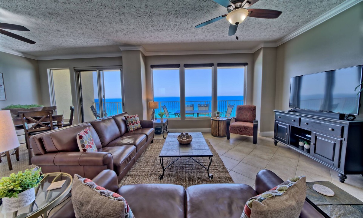 Thomas Drive Condo | Beachfront, all tiled unit. Beach chairs included Mar-Oct.