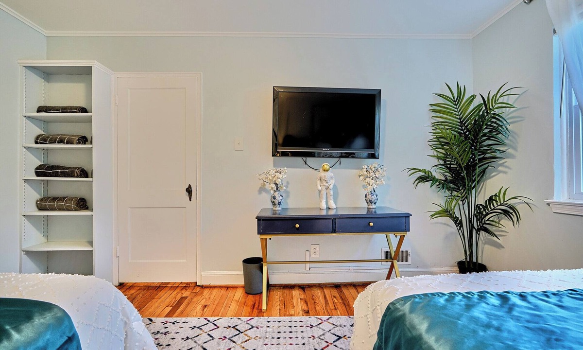 Towson House | Charming 4-bedroom in center of Towson