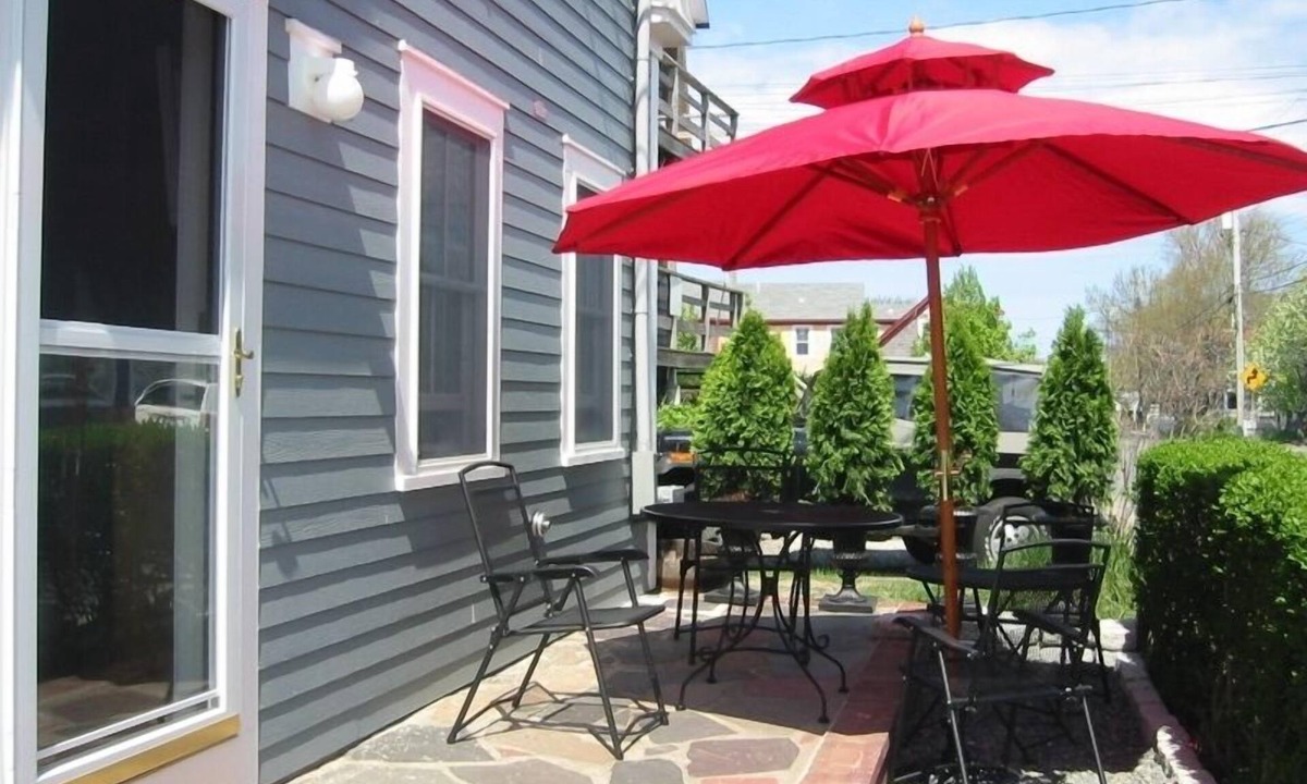 Provincetown Condo | Charming,romantic,with parking right next to the condo atruly homeaway from home
