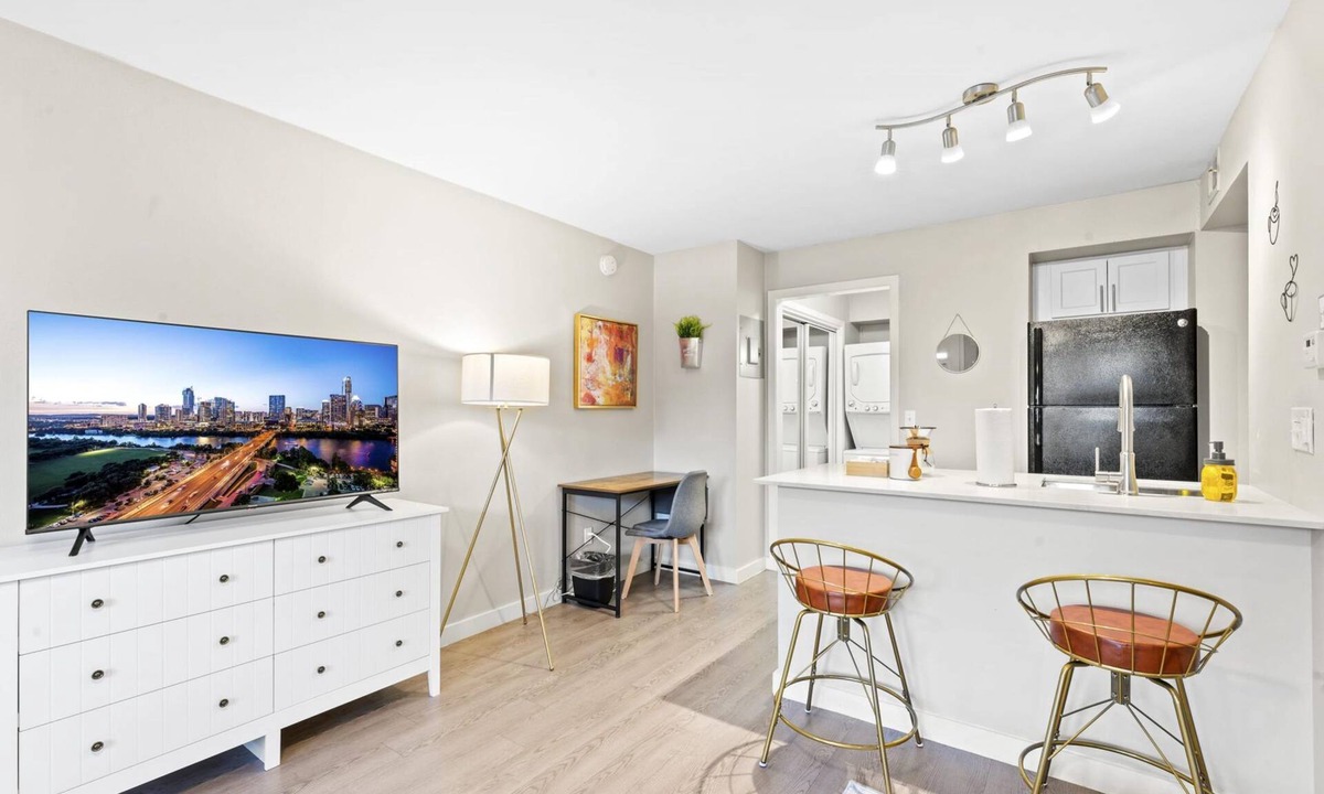 Allandale Apartment | Comfy Studio Close to Downtown and Domain