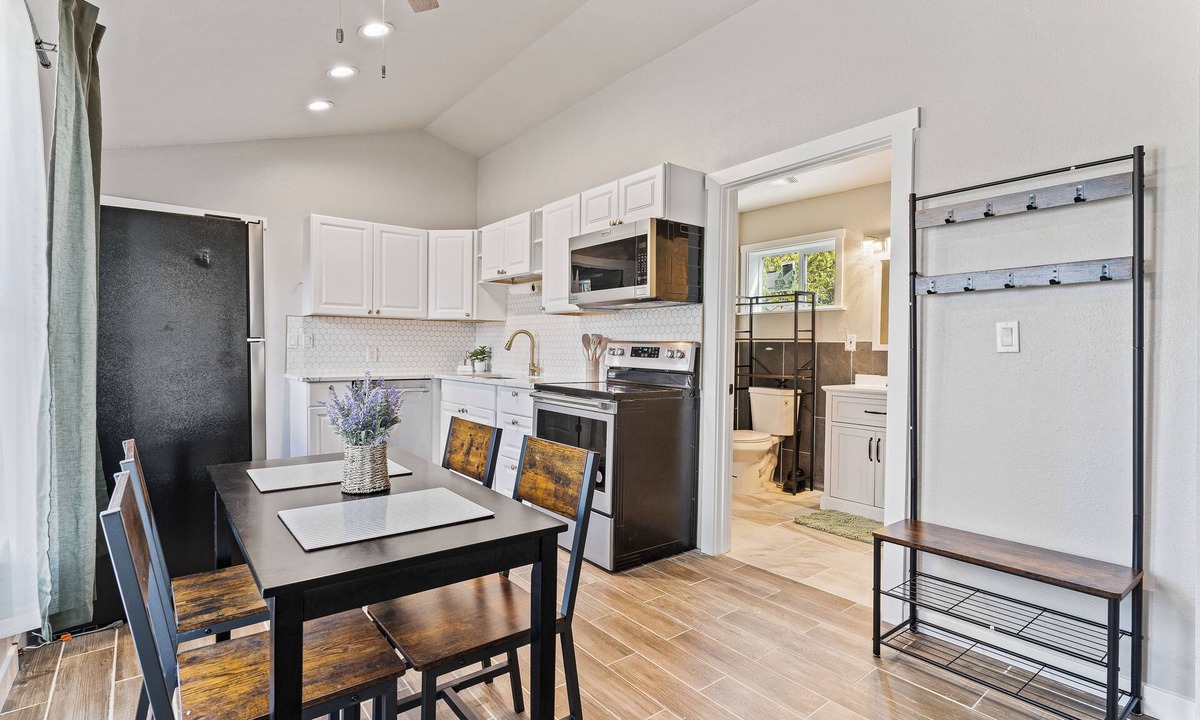 Sedro-Woolley House | Cozy Home - Walking distance to Downtown Sedro Woolley