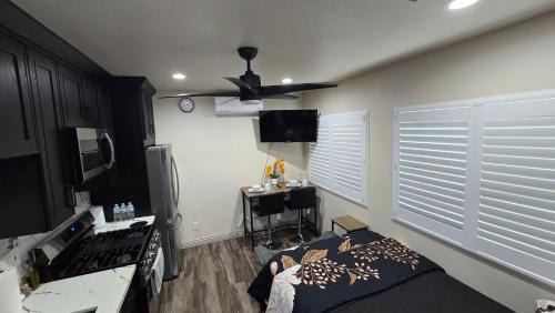 Norwalk House | Cozy Tiny Home For 2 People Studio Type