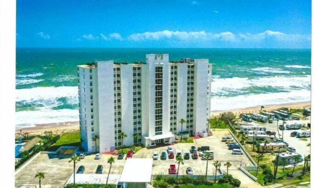 Ormond-by-the-Sea Condo | DIRECT BEACH FRONT CONDO! PANORAMIC OCEAN VIEW! NO DRIVE BEACH!