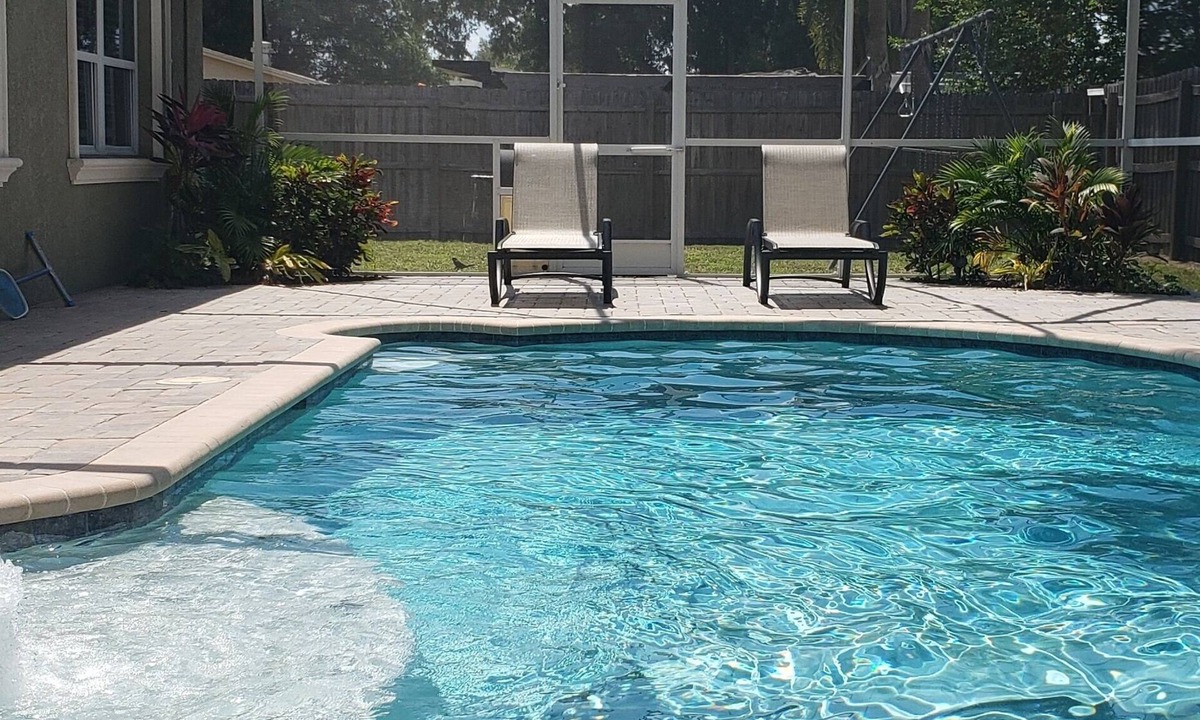 Apollo Beach House | Dog friendly pool home in Apollo Beach