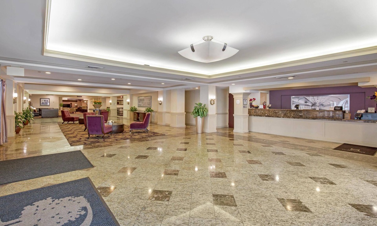 Downtown Wilmington Hotel | DoubleTree by Hilton Downtown Wilmington - Legal District