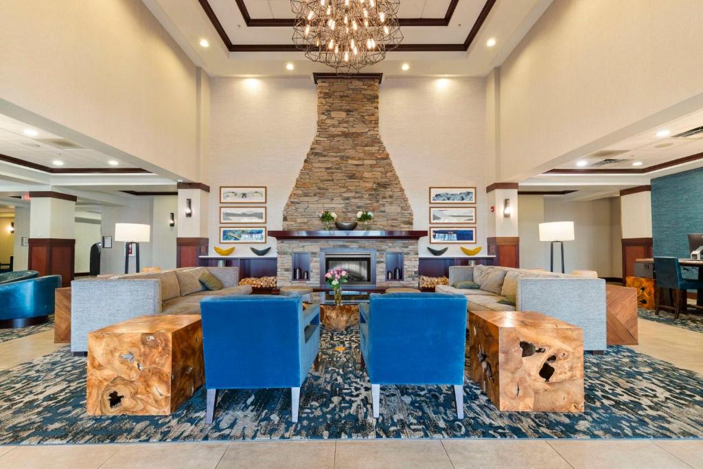 Front Royal Hotel | Doubletree By Hilton Front Royal Blue Ridge Shadows