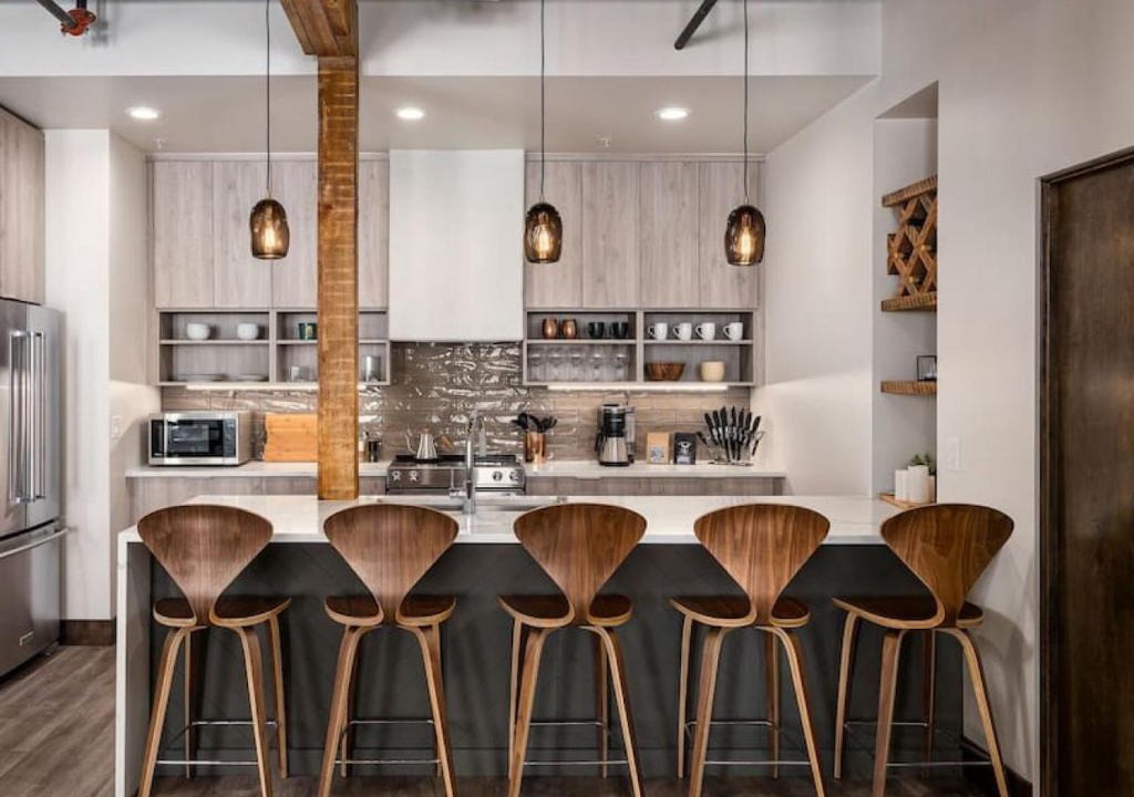 Downtown Spokane Apartment | Executive Suite with King Bed and Fast Wi-Fi