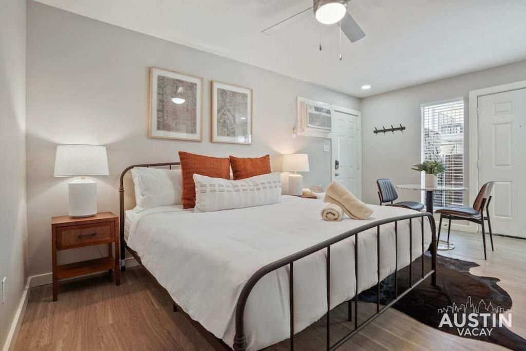 Hyde Park Apartment | Explore Austin Life Studio Near Guadalupe St