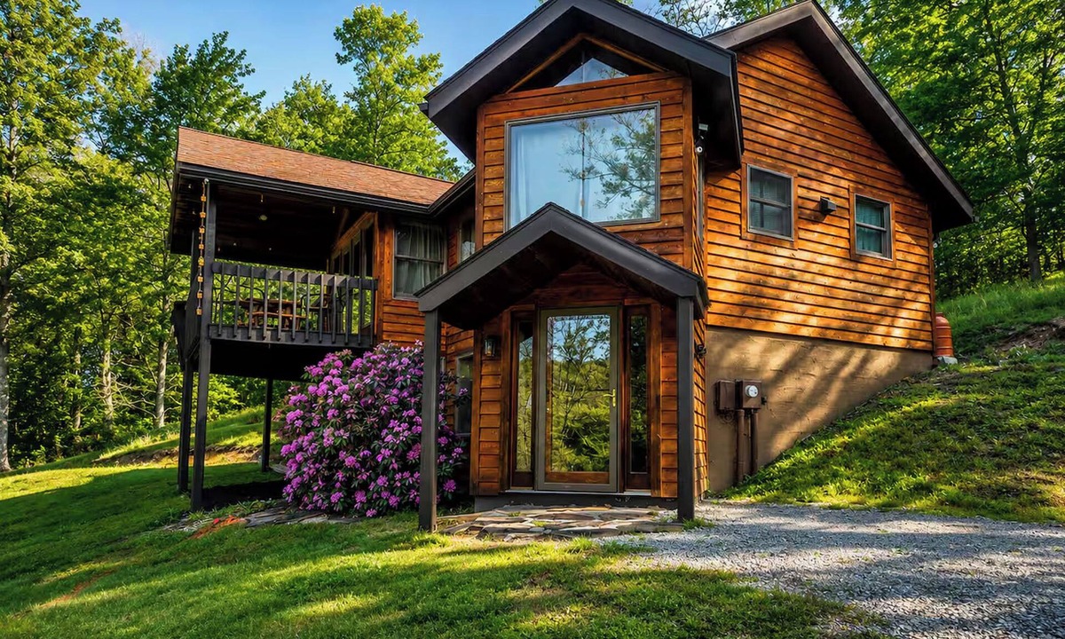 White Cabin | Fallingwater/Ohiopyle/State Parks~NO CLEANING FEE