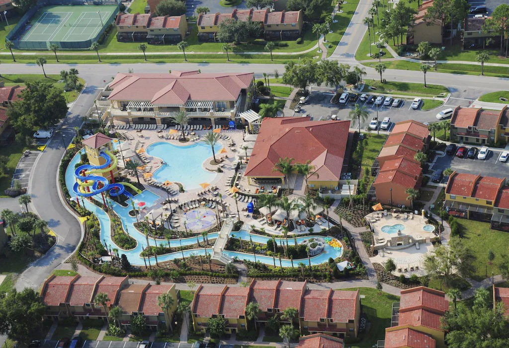 Kissimmee Condo | Fantasy World Resort - 2BR/Sleeps 6