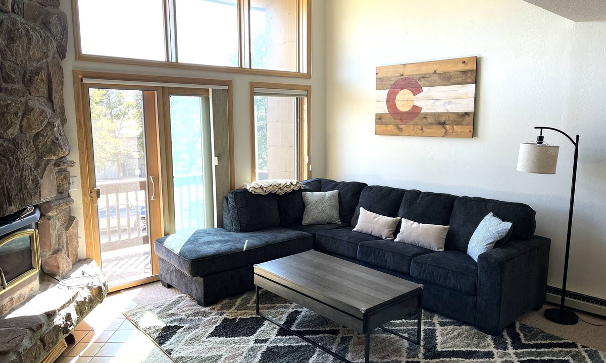 Fraser House | ★ Fully Stocked 3 bedroom 3 bath Family Friendly Spacious Townhome with Pool ★