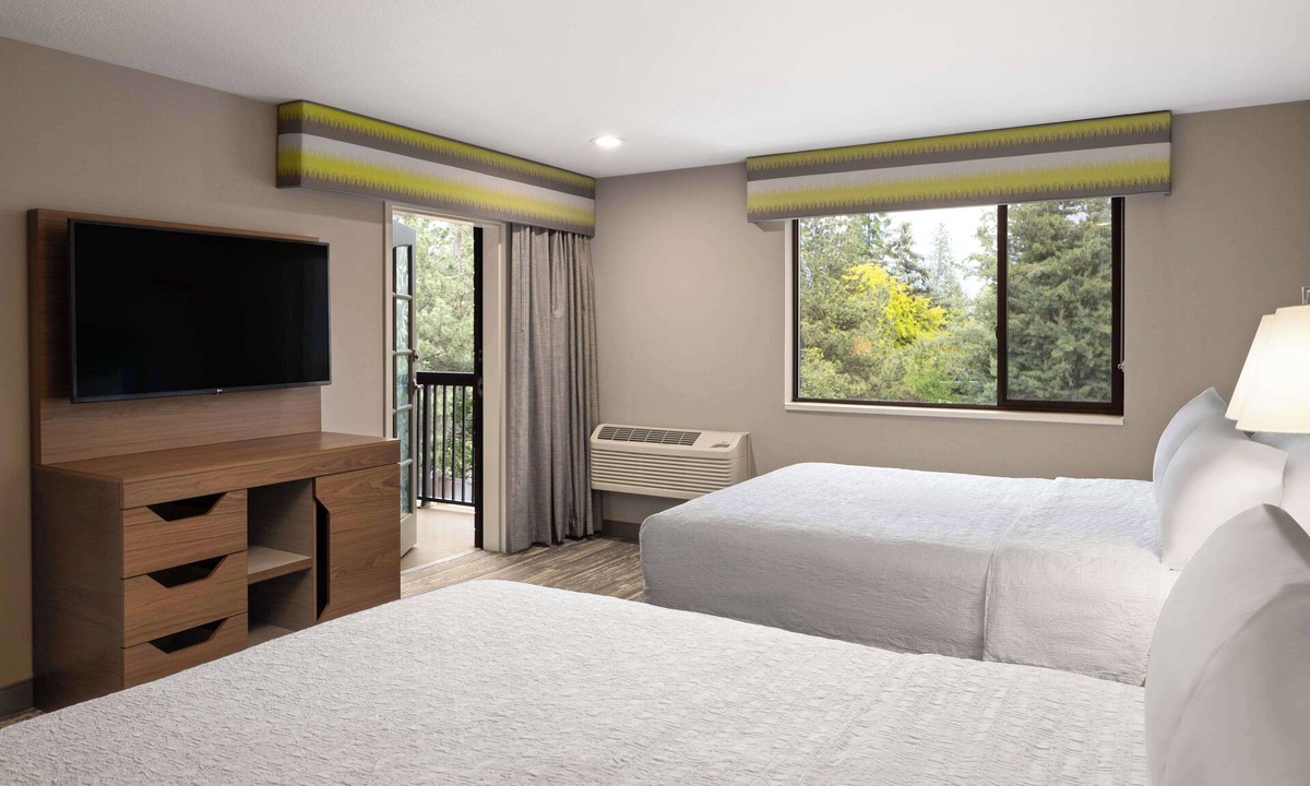 Spokane Hotel | Hampton by Hilton Spokane