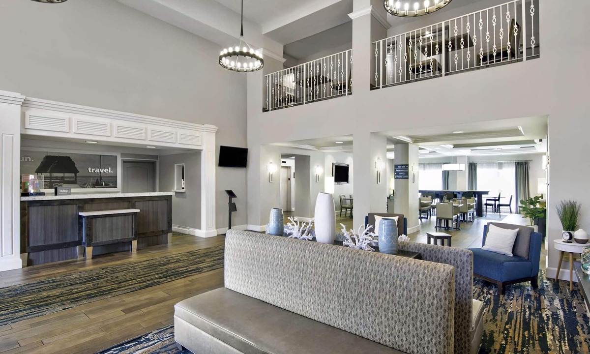 River Oaks Hotel | Hampton Inn Ft. Lauderdale Airport North Cruise Port
