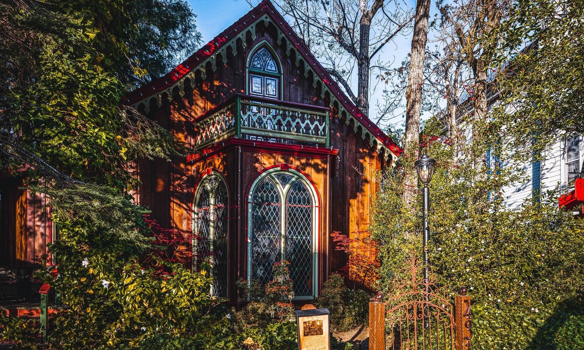 Nevada City House | Historic Downtown Victorian Home
