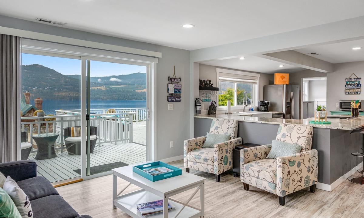 Manson House | Lake view oasis w/private hot tub & deck - Walk to downtown & lake