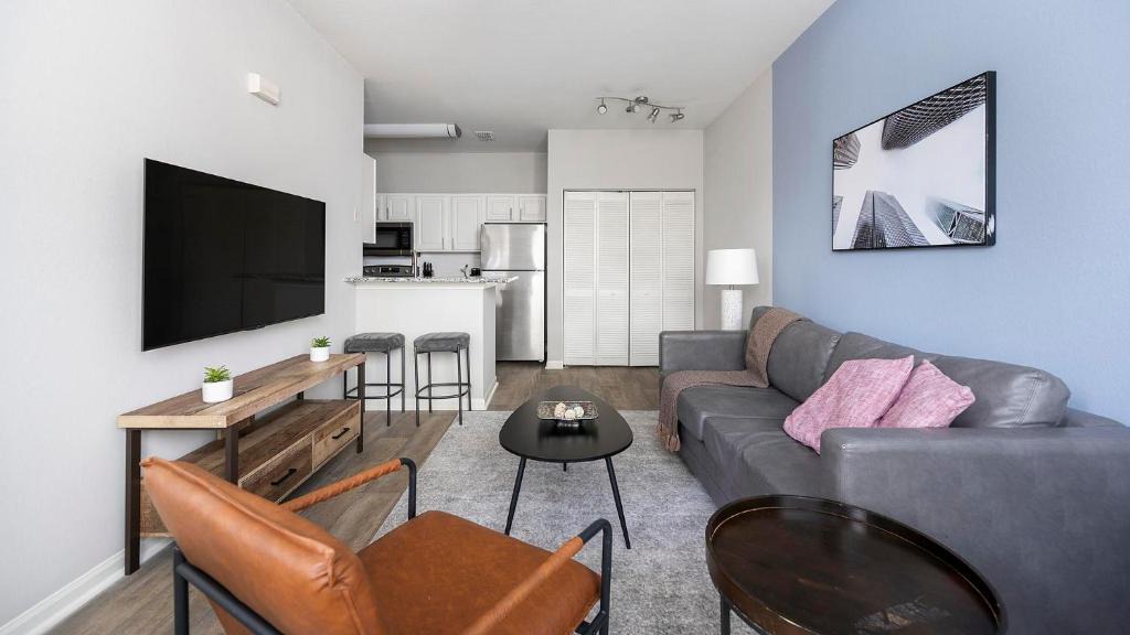 Murfreesboro Apartment | Landing Chic 1BD Gym Clubhouse