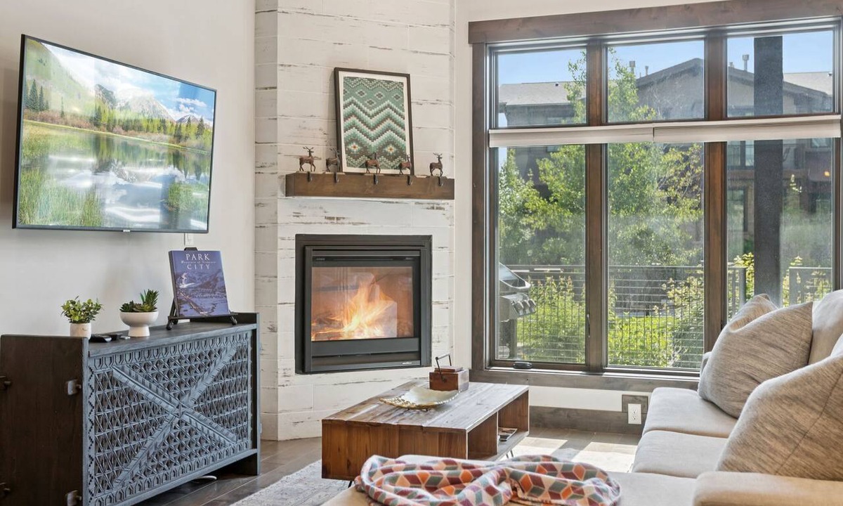 Park City Condo | Modern Mountain Escape at Blackstone Walk to PCMR!