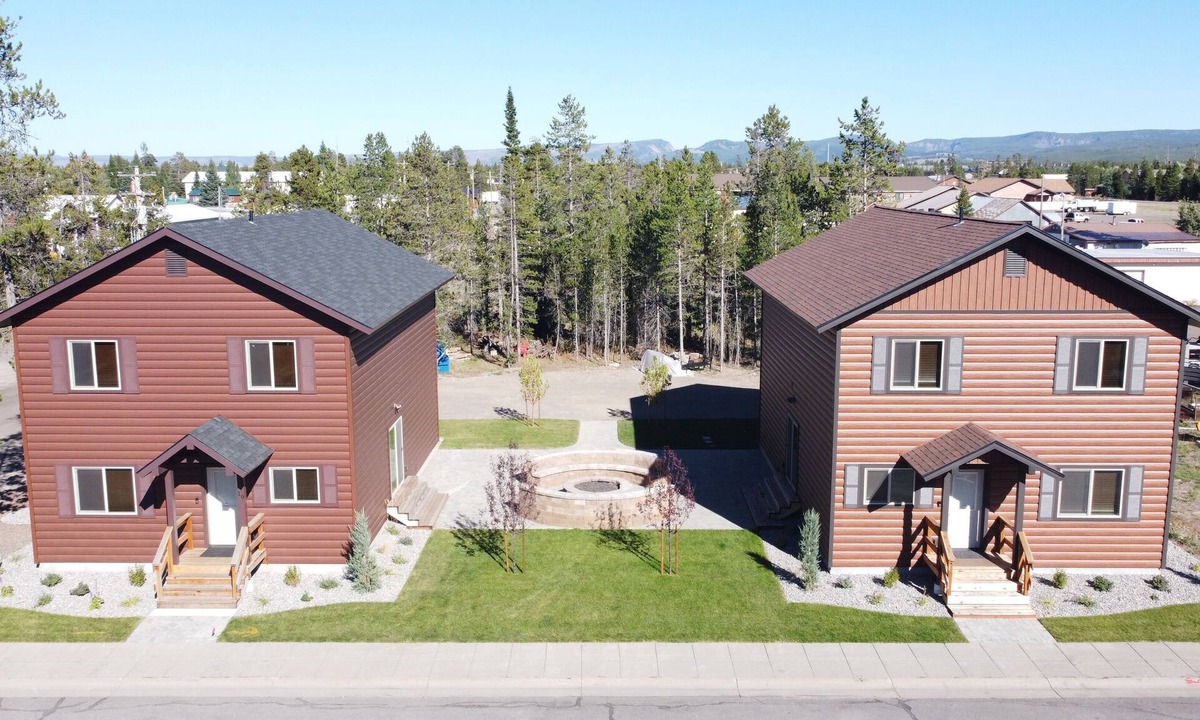 West Yellowstone Cabin | New Construction, 2080 sq. ft. cabin, located 8 blocks to YNP West Entrance