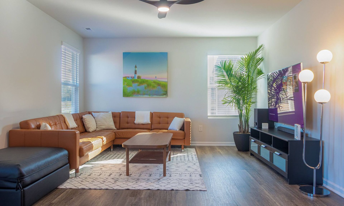 Southport House | New & Modern Home in Southport Family & Pet Friendly