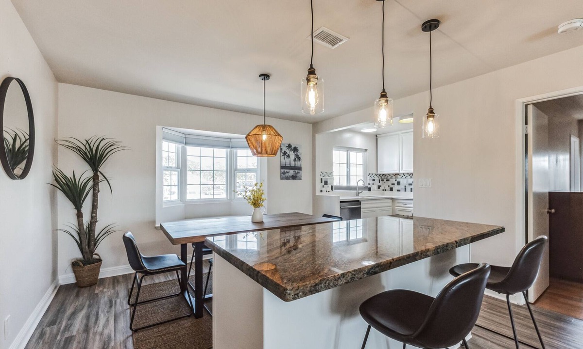 Encinitas House | Nice Home Just Steps to Beach & Downtown