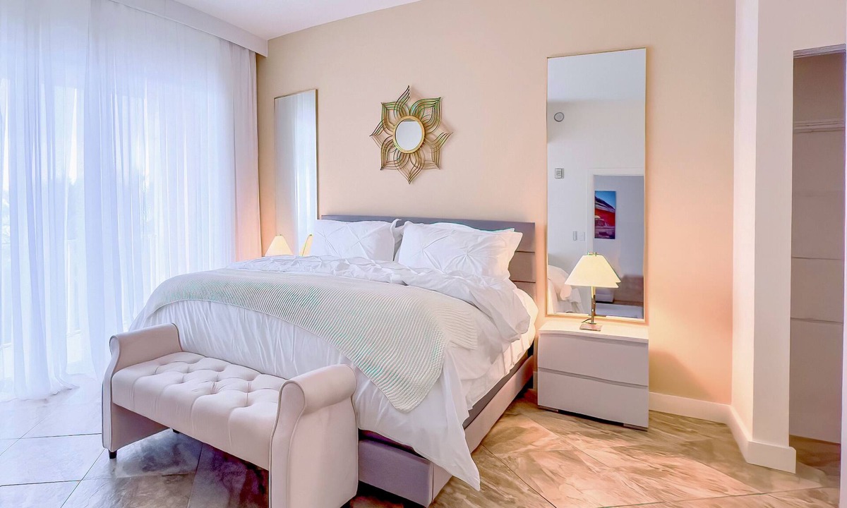 South Palm Park Neighborhood Association Condo | Paradise Deluxe - 2 bd Penthouse