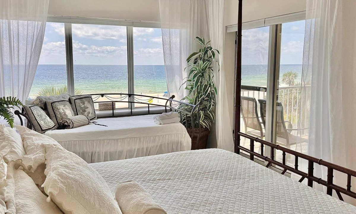 Orange Beach East Condo | Paradise is calling 🌴 Pick up! The beach is more affordable than you think!