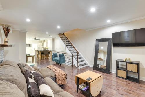 West Philadelphia House | Pet Friendly! 3-Story Home Near Cobbs Creek Park!