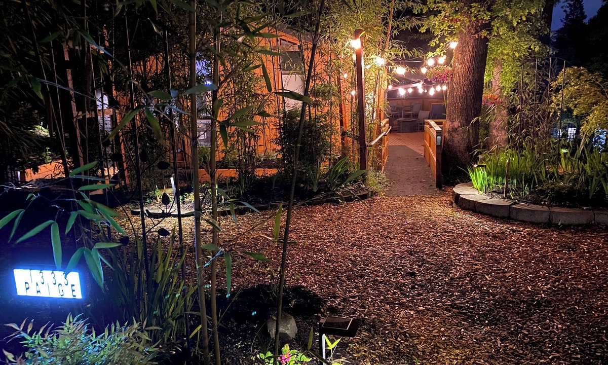 Western House | Quiet & Peaceful "Summers' Love" Retreat
