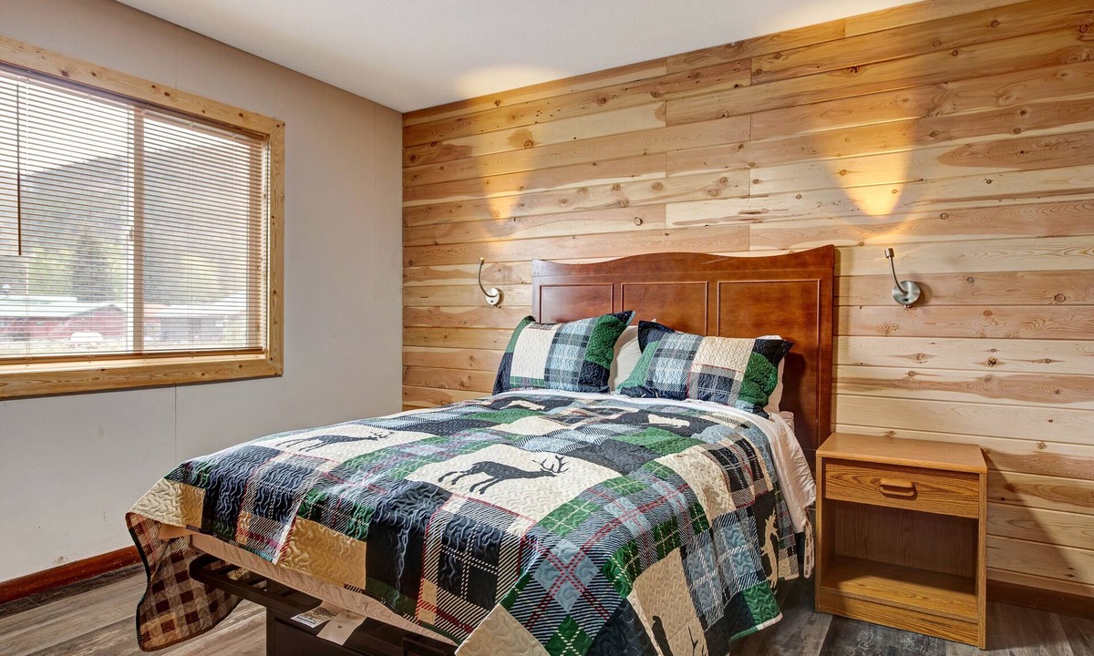 South Fork Hotel | Rainbow Lodge