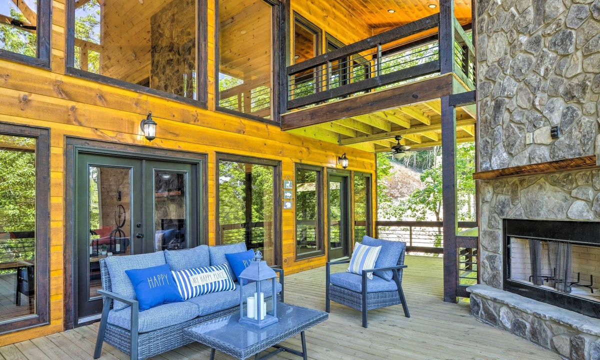 Blue Ridge House | Riverfront Blue Ridge Escape w/Scenic Views!