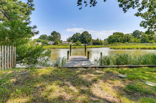 Coliseum Central House | Riverfront Fun: Quiet Home Near Hampton Coastline