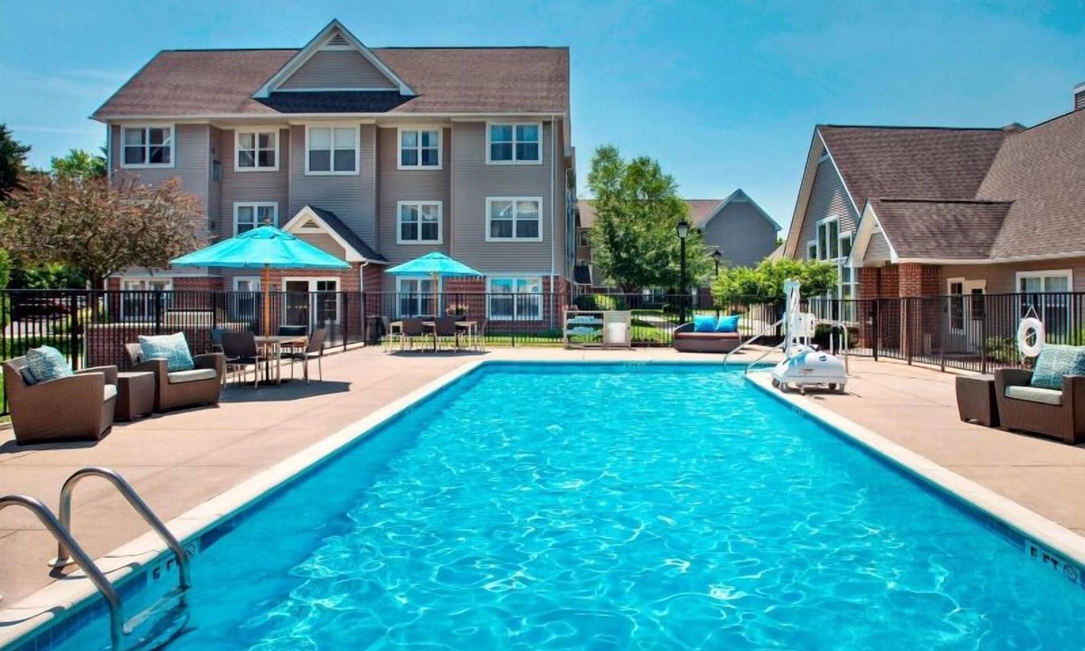 Bethlehem Hotel | Spacious Good-Value Accommodation! Outdoor Fireplace | Pet-Friendly