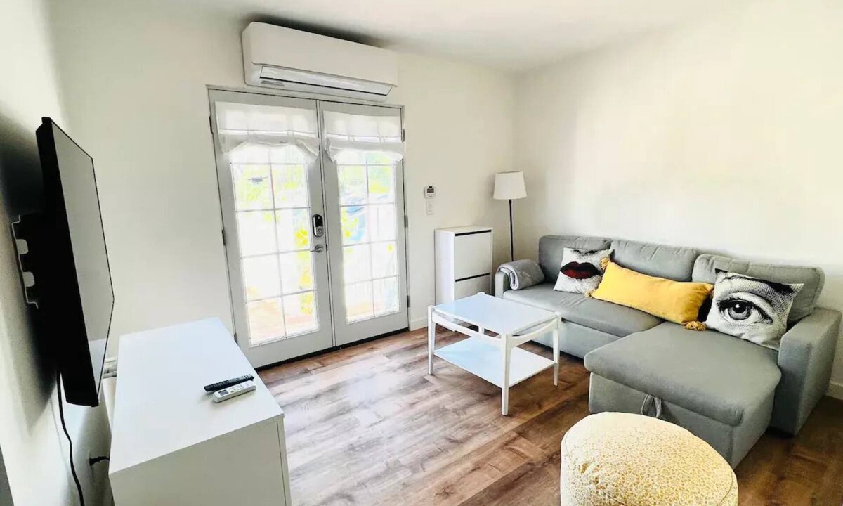 Edenvale House | Sparkling clean fully remodeled 1 bed 1 bath house
