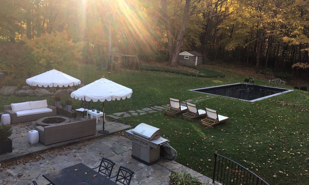 Wilton House | Summer getaway with Pool and Fully stocked Chef's Kitchen