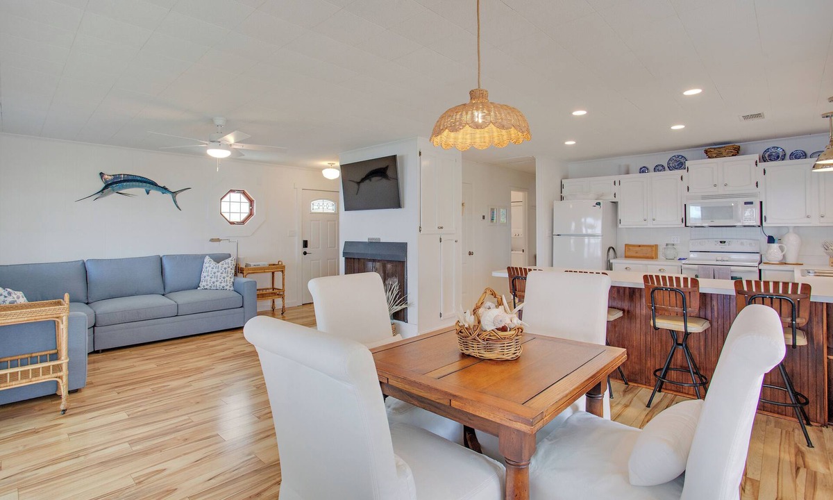 Panacea House | Tiny Tides Waterfront Cottage