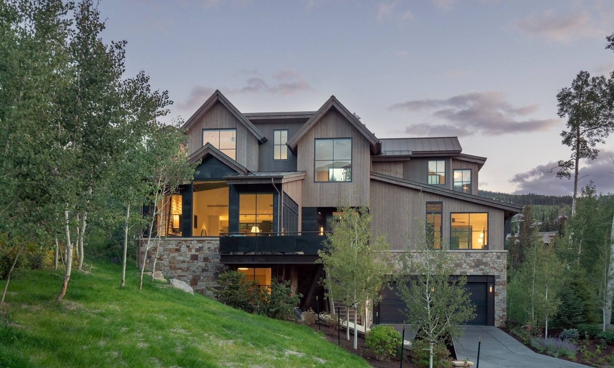 Mountain Village House | Vischer - Mountain Oasis - Luxury Ski in and out