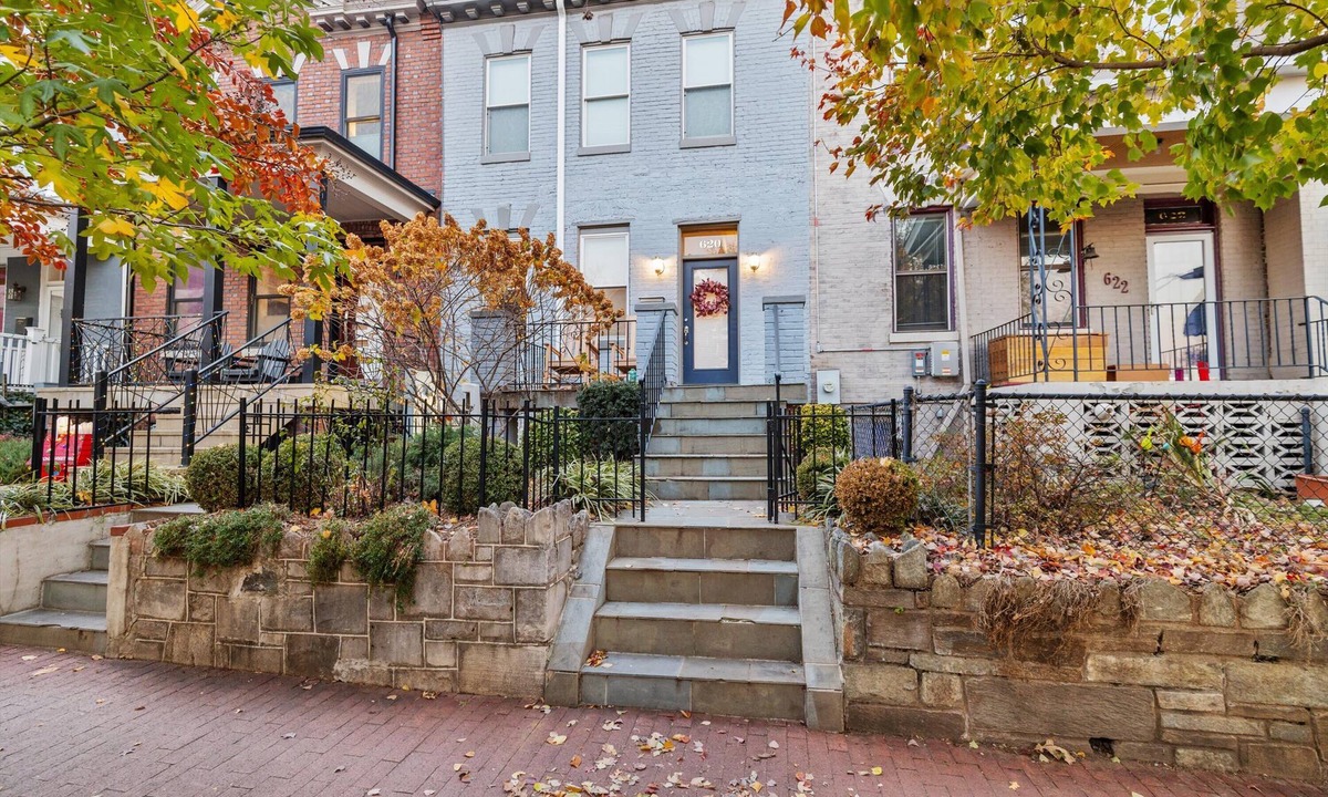 H Street Corridor Apartment | Walk to Parks, Restaurants, Monuments & More!