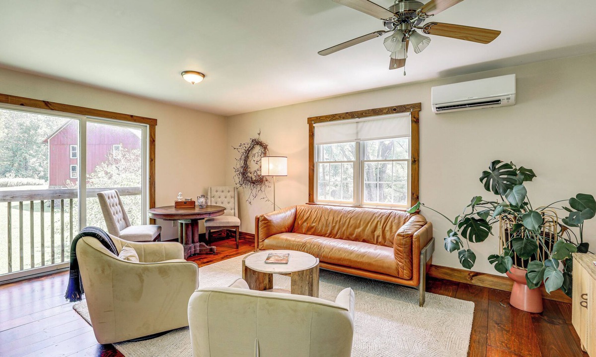 Kintnersville Cottage | Walk to River: Couple’s Retreat in Kintnersville!