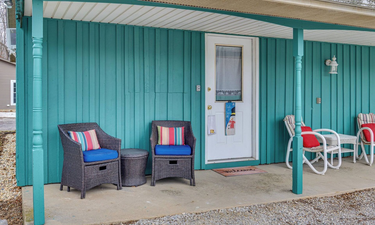 Delphi Apartment | Walkable & Convenient Main Street Studio in Delphi