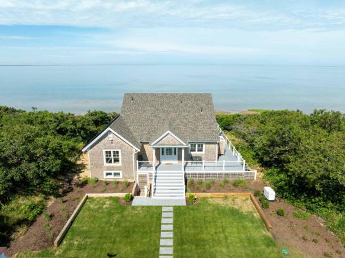 North Eastham House | Waterfront Private Beach Panoramic Views