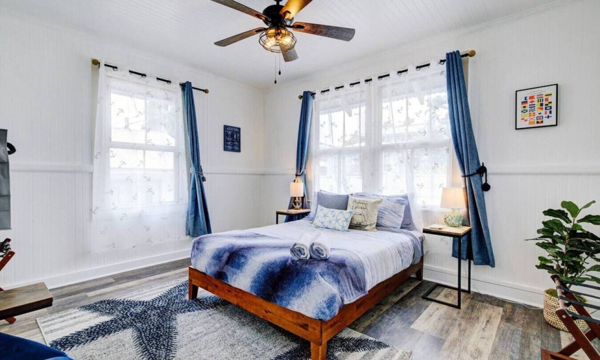 Hilo House | Whaler`s Inn -Nautical Magical