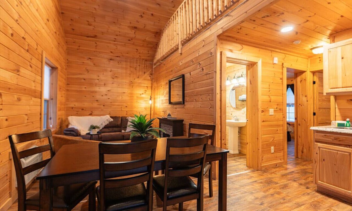 Bethlehem Cabin | White Mountains Pet Friendly Cabin Near Lake
